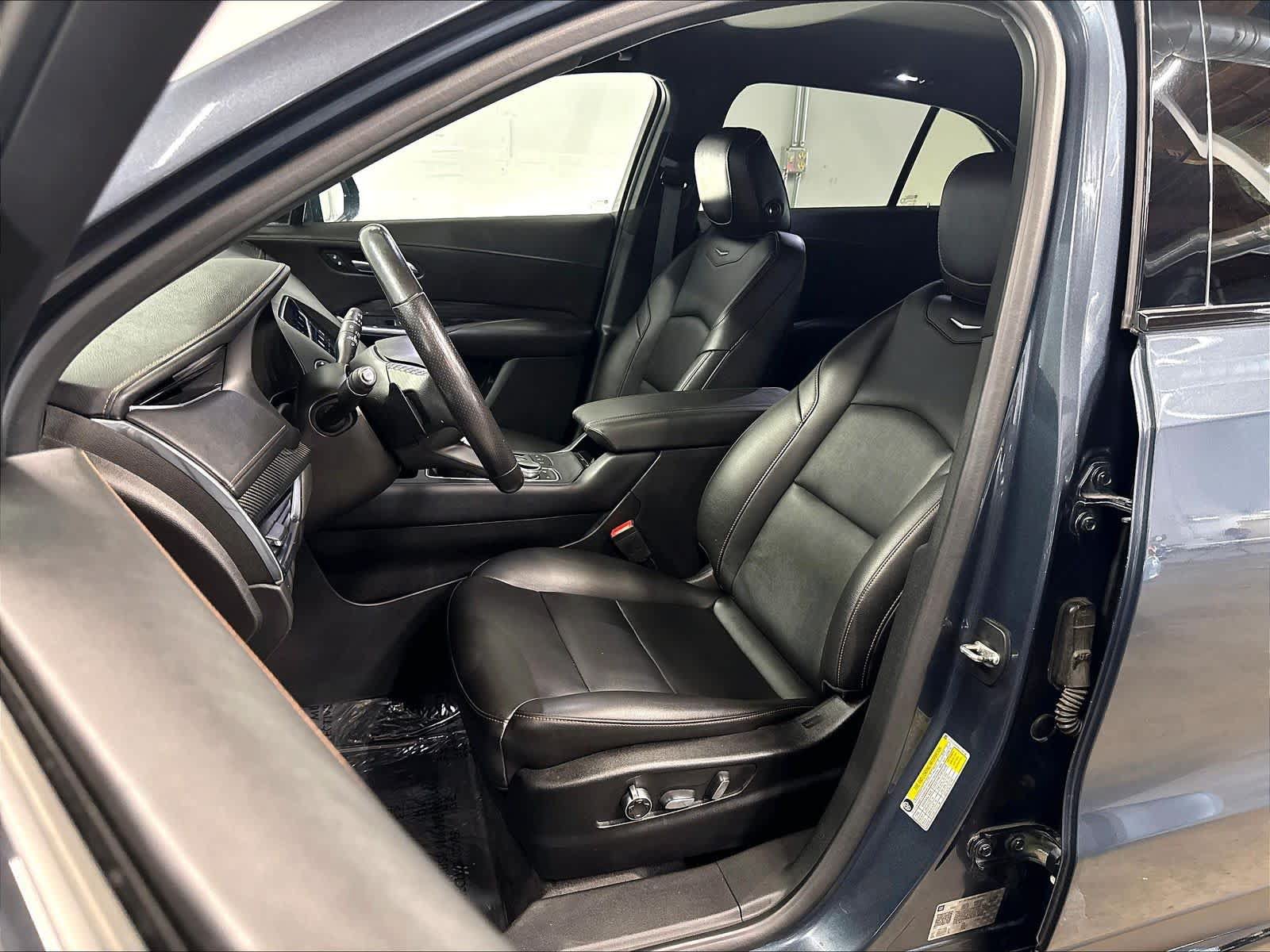 Used 2019 Cadillac XT4 Sport w/ Cold Weather Package FWD image 26
