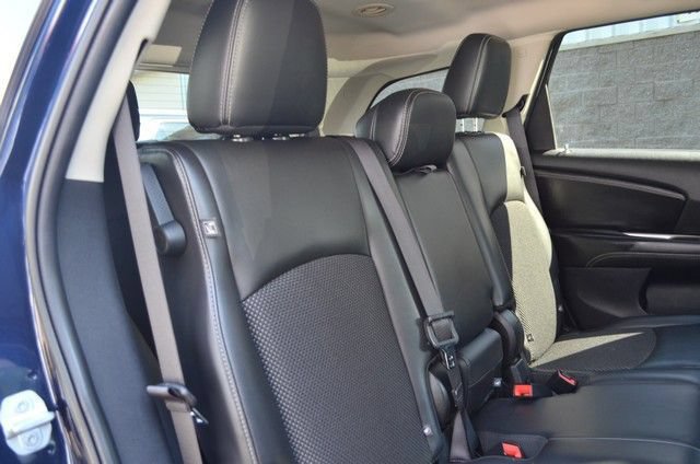 Used 2017 Dodge Journey Crossroad w/ Popular Equipment Group AWD/4WD image 37