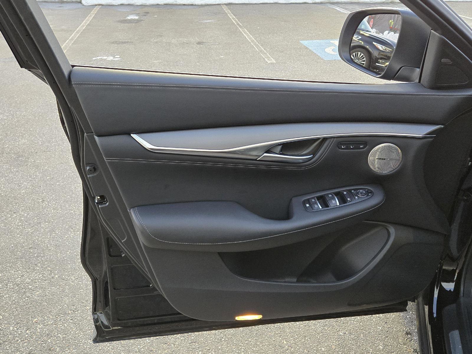 Certified 2025 INFINITI QX55 Essential image 7