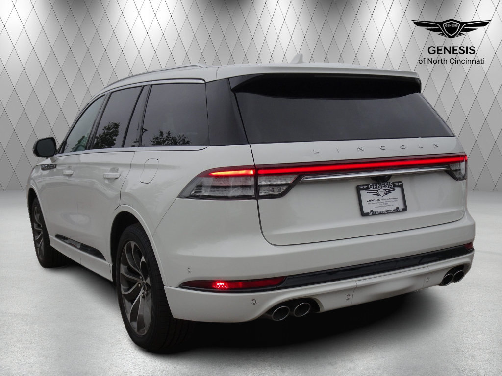 Used 2023 Lincoln Aviator Grand Touring w/ Equipment Group 301A AWD/4WD image 3