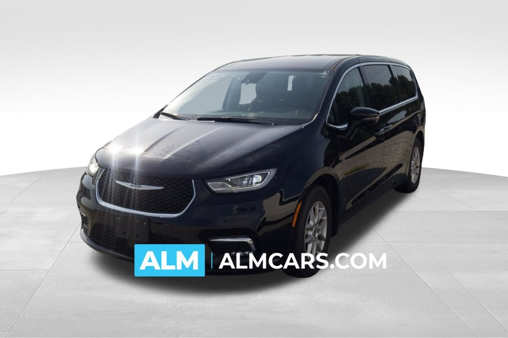 Used 2024 Chrysler Pacifica Touring-L