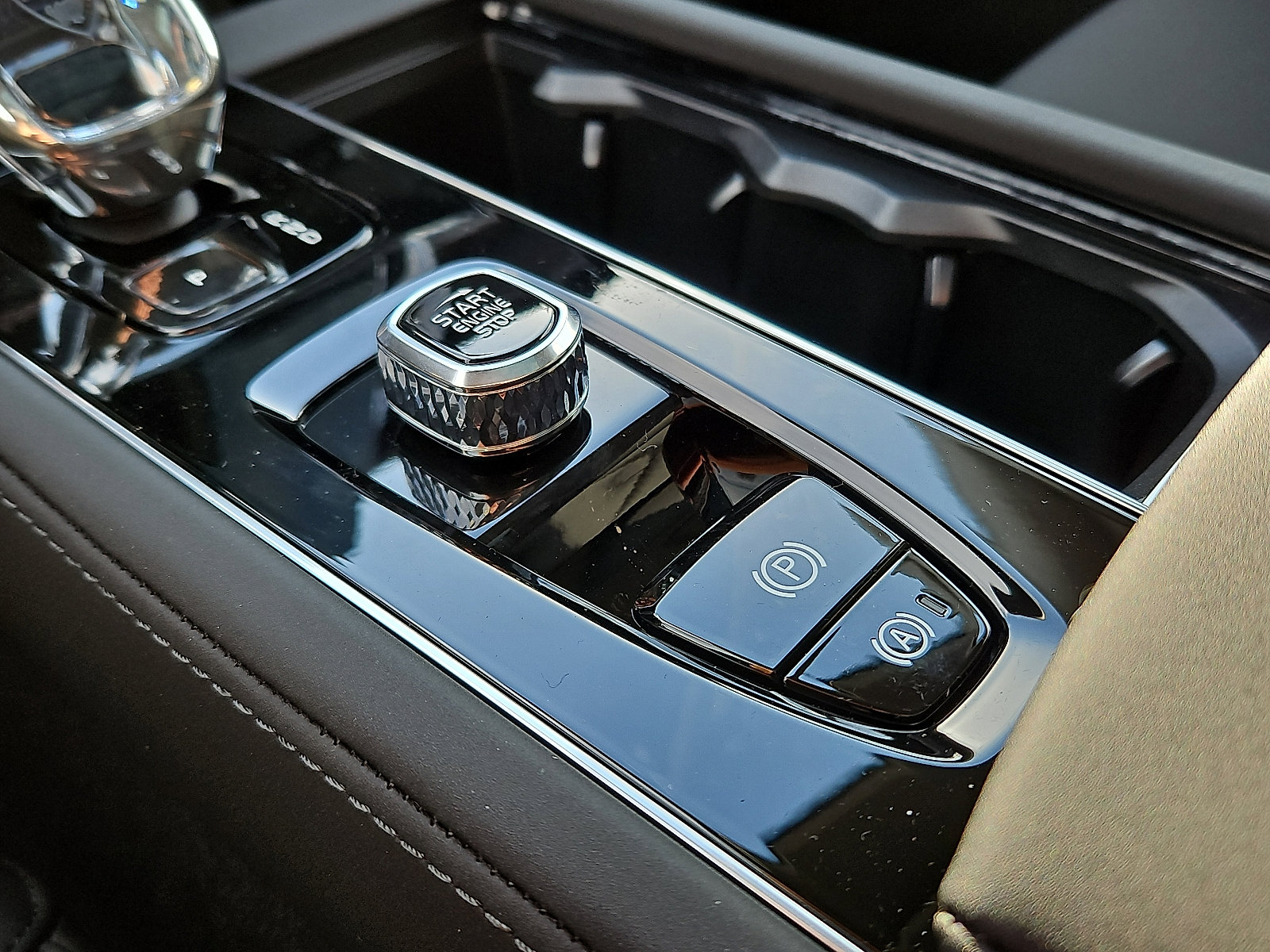 New 2026 Volvo XC90 T8 Plus image 17