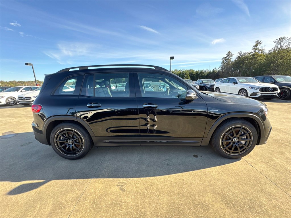 New 2025 Mercedes-Benz GLB 35 AMG 4MATIC image 9