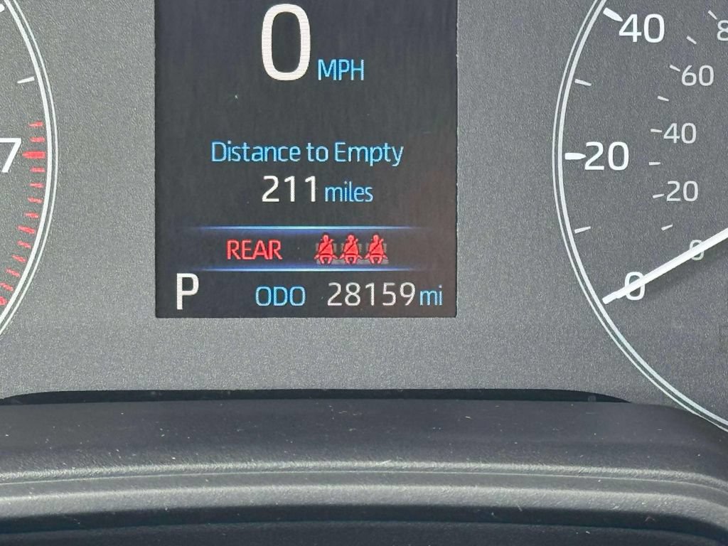 Used 2023 Toyota Corolla Cross L FWD image 27