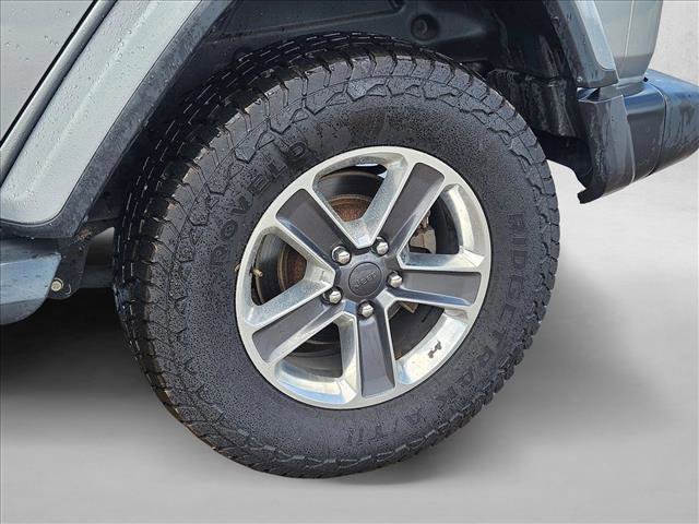 Used 2020 Jeep Wrangler Unlimited Sahara AWD/4WD image 14