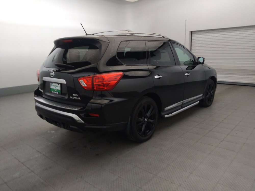 Used 2017 Nissan Pathfinder Platinum w/ Midnight Edition Package AWD/4WD image 9