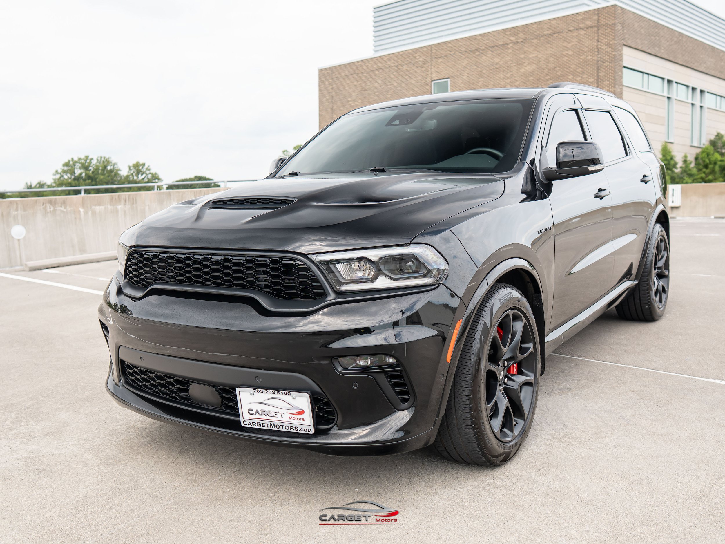 Used 2023 Dodge Durango R/T w/ Tow 'N Go Package AWD/4WD image 3