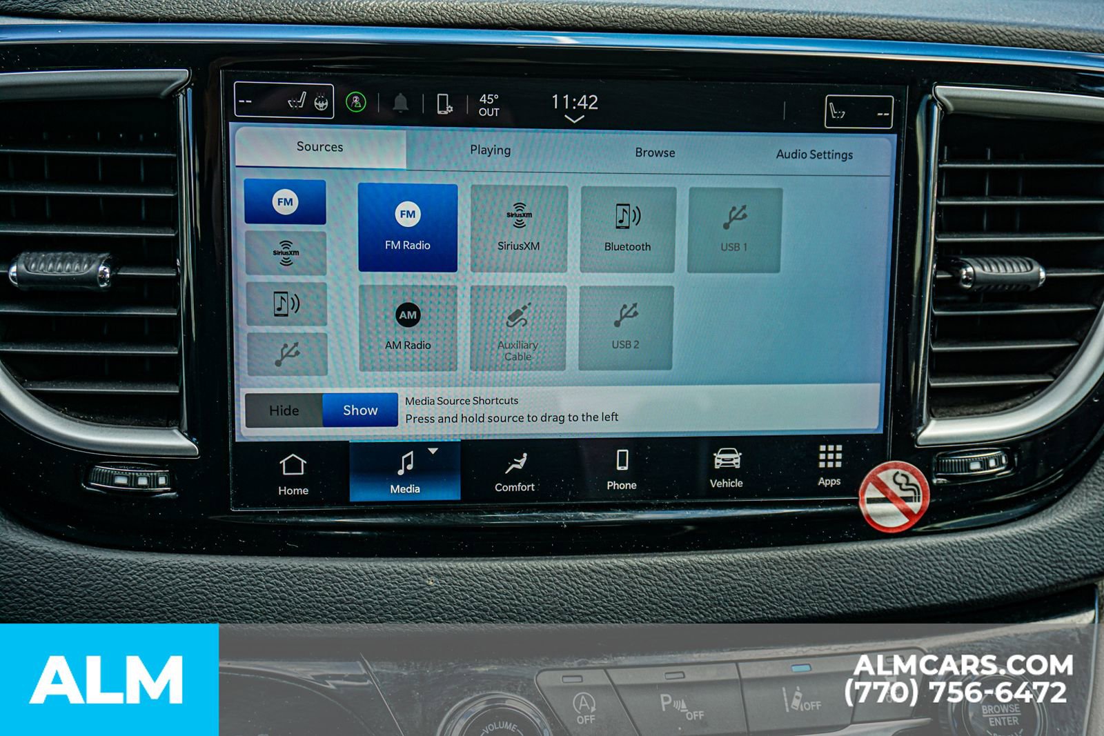 Used 2024 Chrysler Pacifica Touring-L image 42