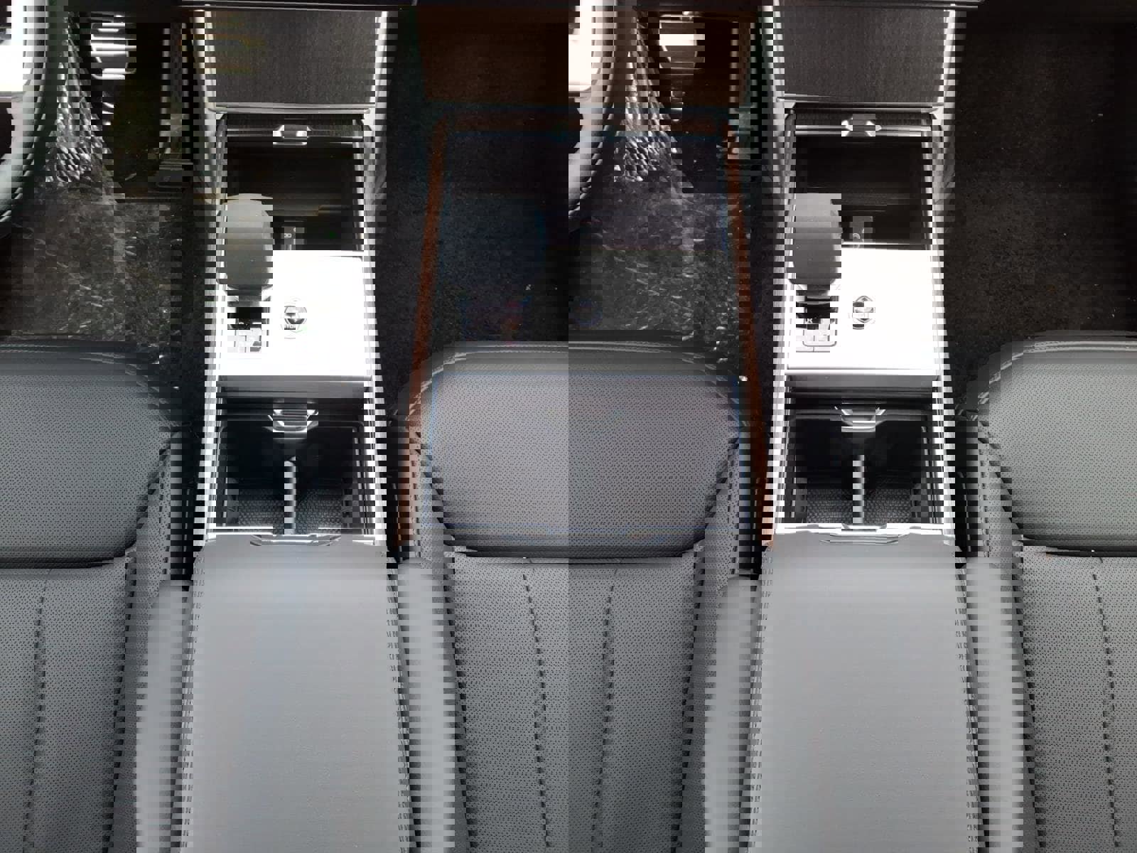 New 2026 Land Rover Range Rover SE image 21