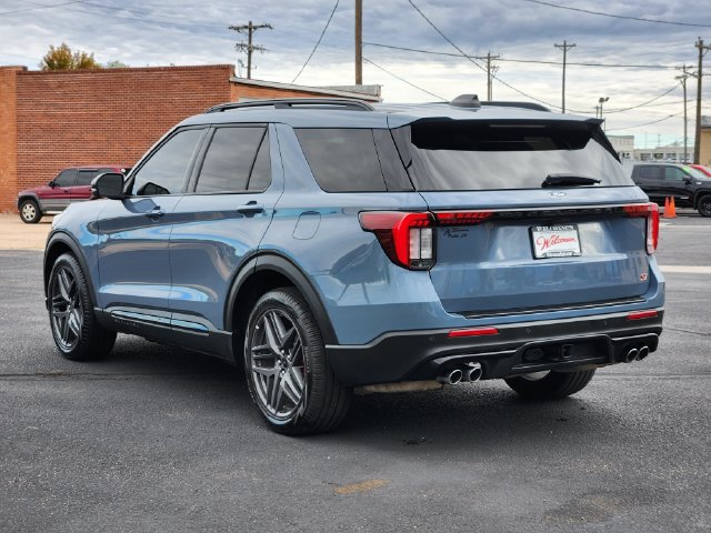 Used 2025 Ford Explorer ST AWD/4WD image 5