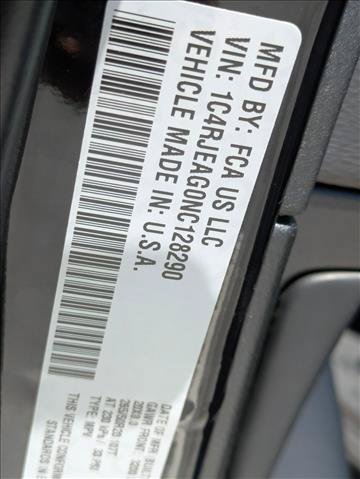 Used 2022 Jeep Grand Cherokee Laredo X RWD image 27