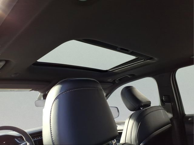 New 2025 Jeep Grand Cherokee Altitude AWD/4WD image 9