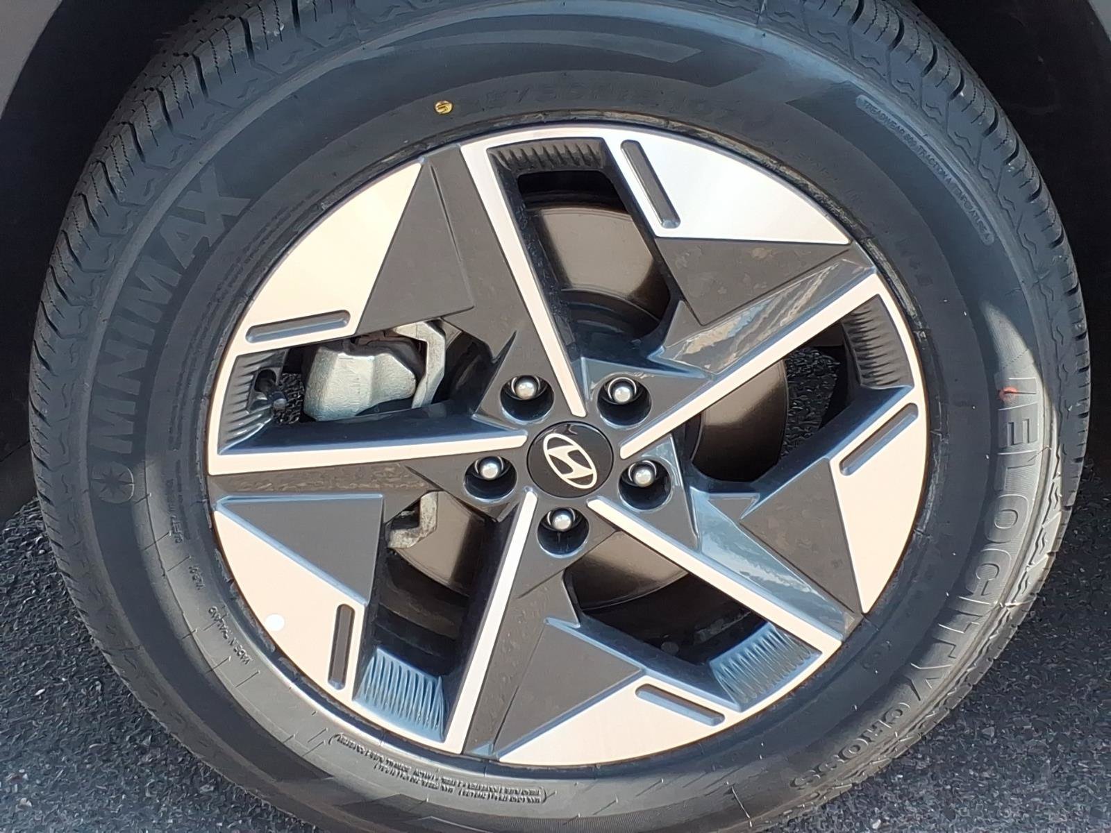 Certified 2025 Hyundai Tucson SEL FWD image 9