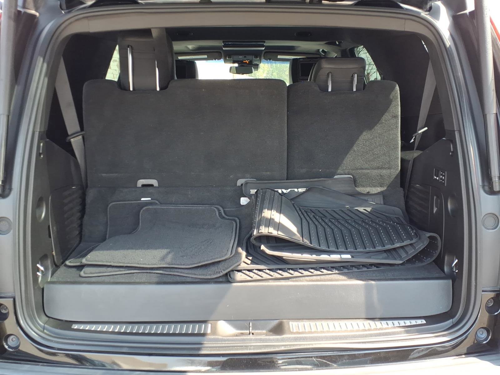 Used 2018 Cadillac Escalade Platinum image 12