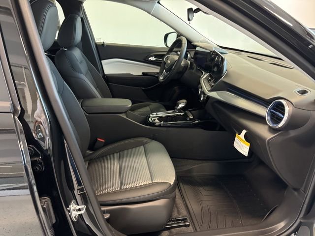 New 2026 Chevrolet Trax LT w/ Driver Confidence Package image 21