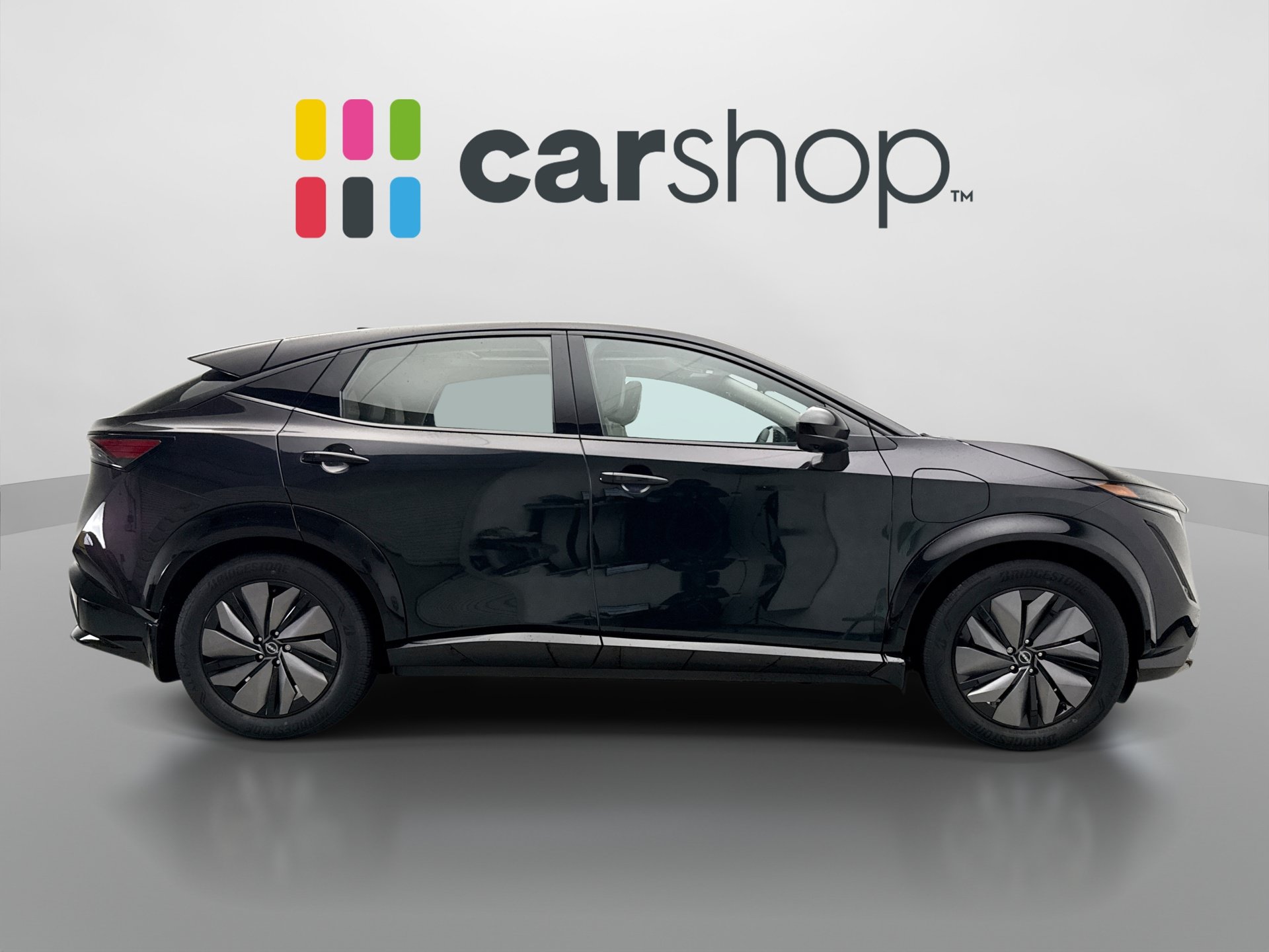 Used 2024 Nissan Ariya AWD image 6