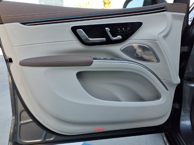 Certified 2023 Mercedes-Benz EQS 580 4MATIC SUV image 12