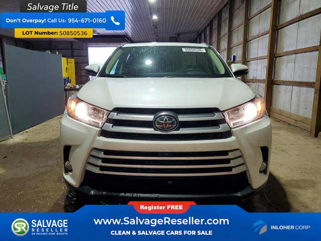 Used 2019 Toyota Highlander XLE AWD/4WD image 7