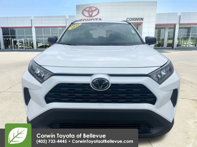 Used 2021 Toyota RAV4 LE FWD image 8