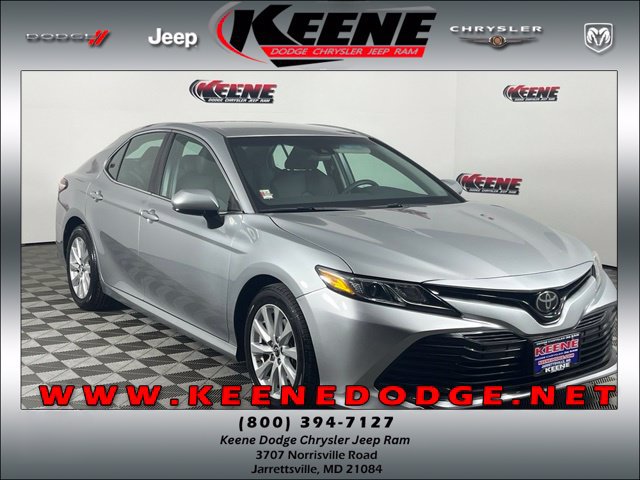 Used 2018 Toyota Camry LE FWD image 1