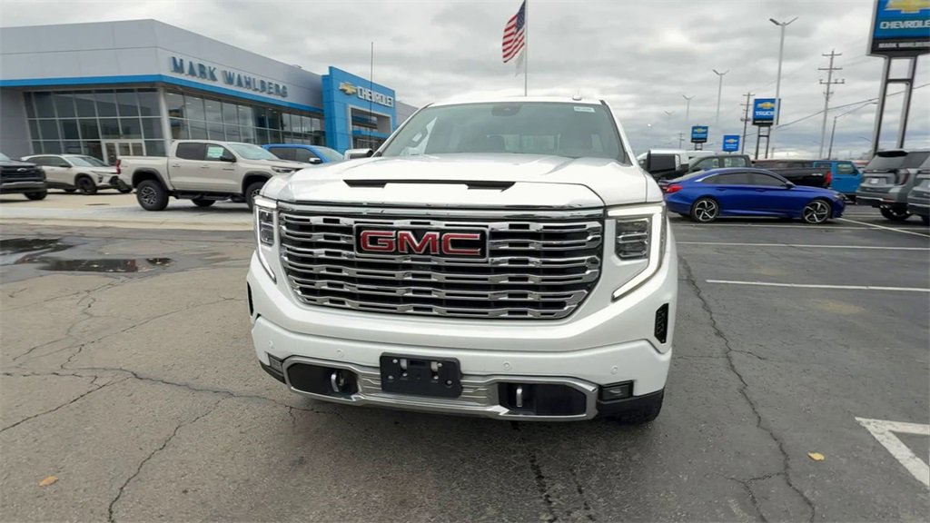 Used 2023 GMC Sierra 1500 Denali image 3