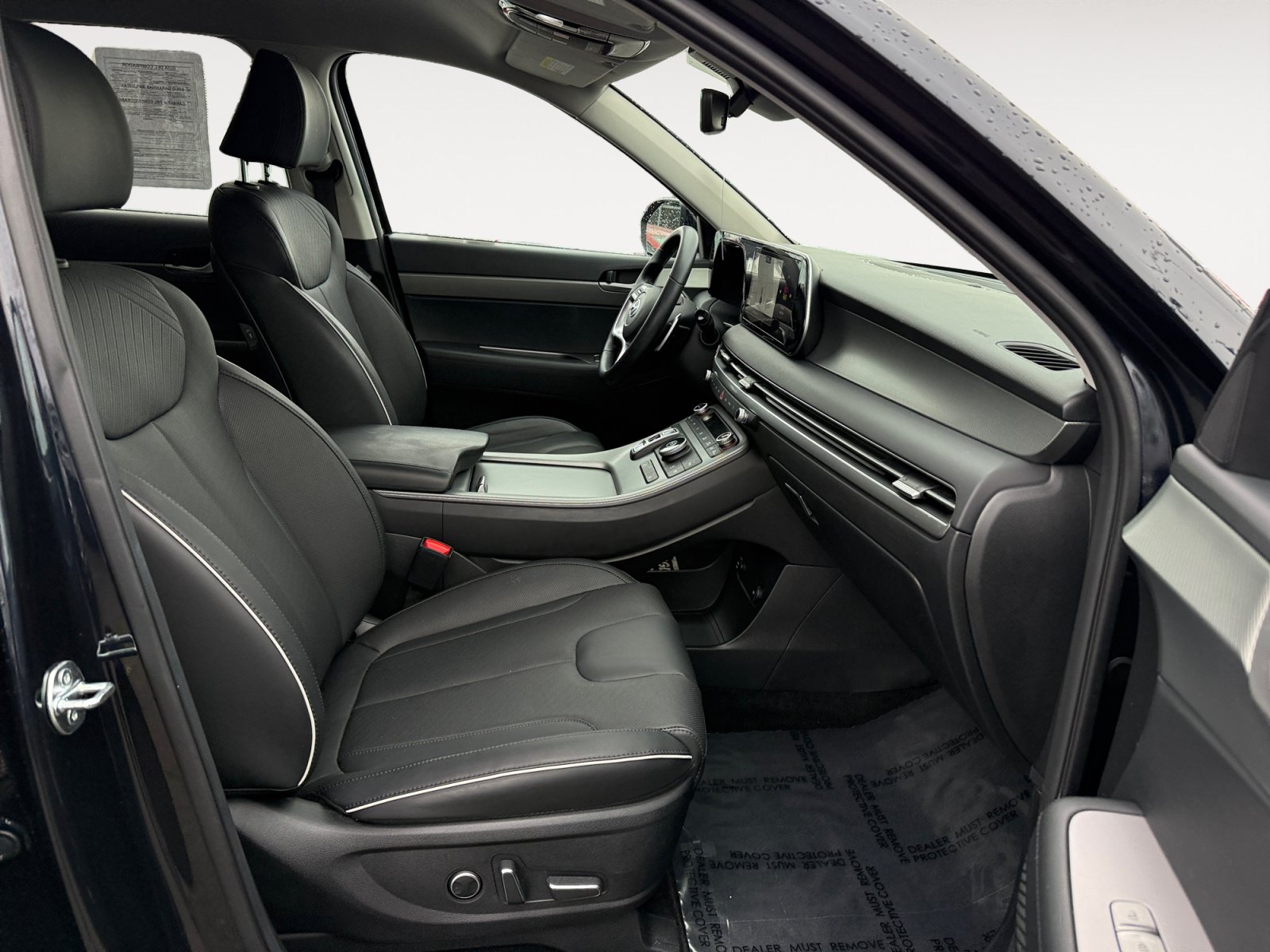 Certified 2024 Hyundai Palisade SEL FWD image 18