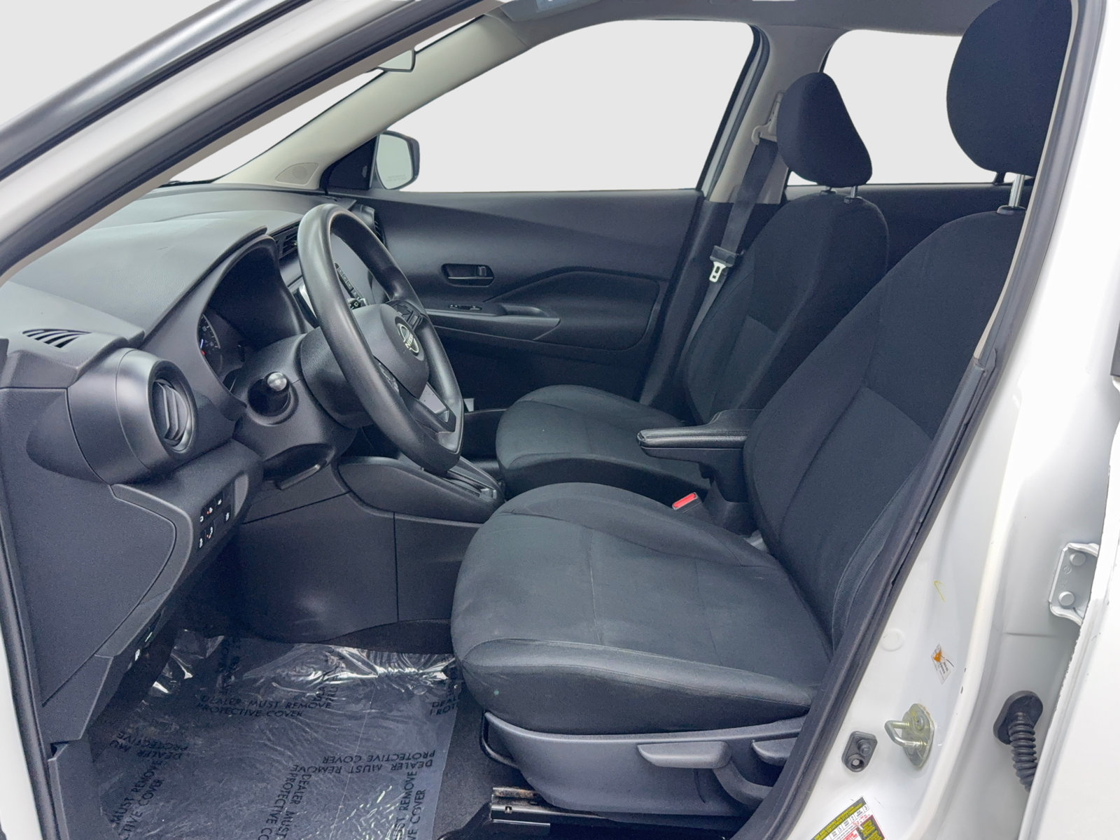 Used 2023 Nissan Kicks S FWD image 17