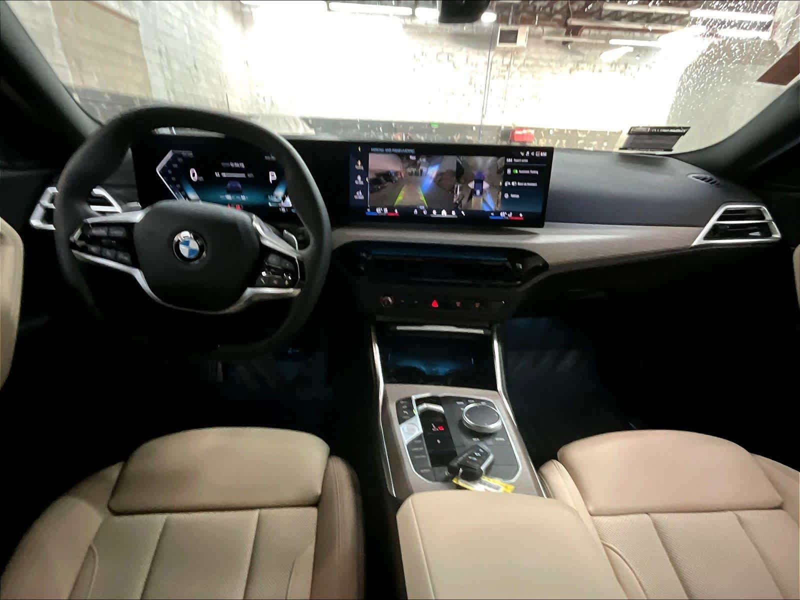 Used 2025 BMW 230i Coupe w/ Premium Package RWD image 17