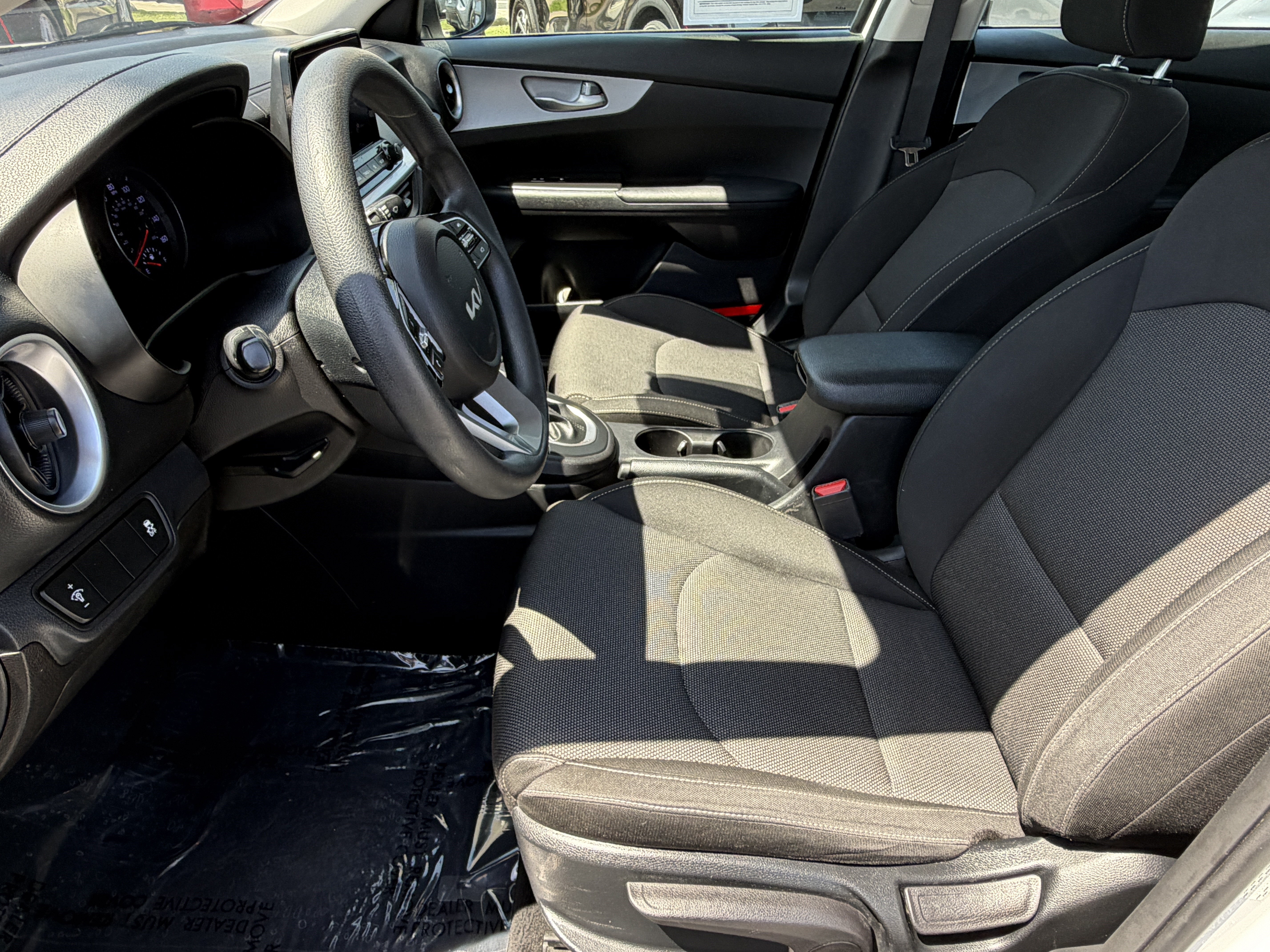 Used 2023 Kia Forte LXS FWD image 15