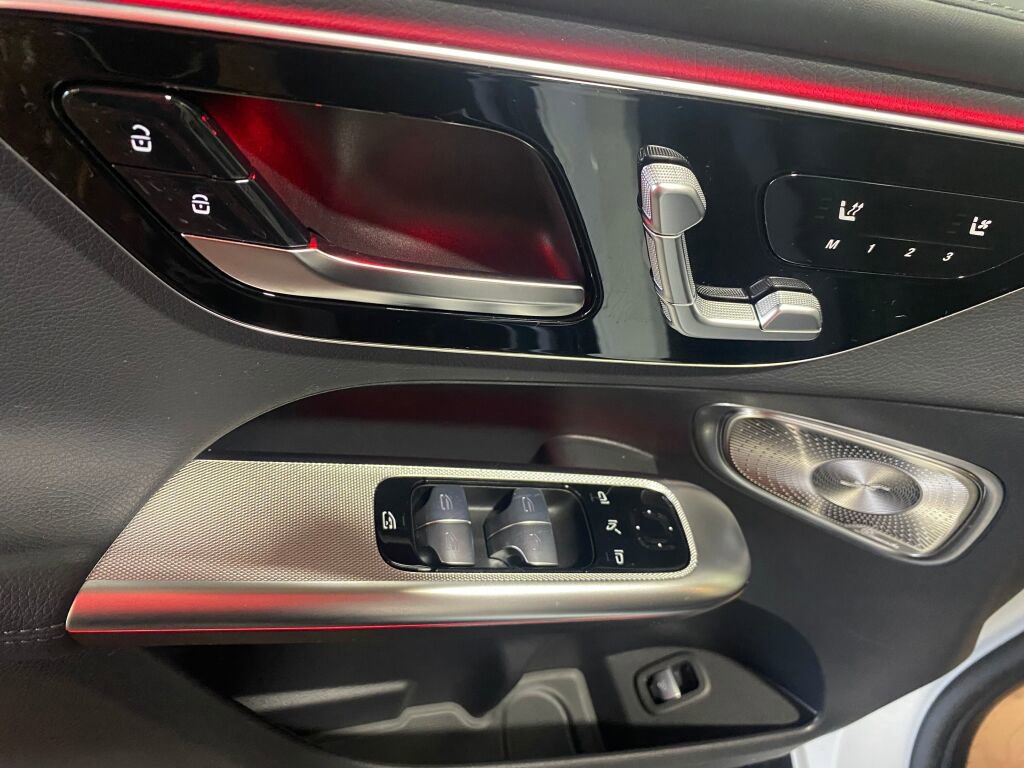 Certified 2025 Mercedes-Benz GLC 43 AMG 4MATIC Coupe image 7