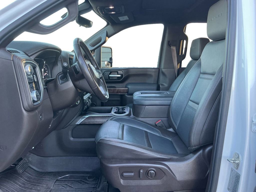Used 2020 GMC Sierra 2500 Denali w/ Denali Ultimate Package image 14