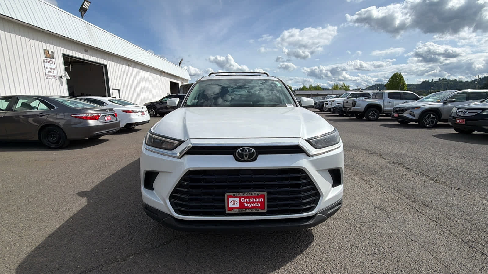 Used 2024 Toyota Grand Highlander AWD image 5
