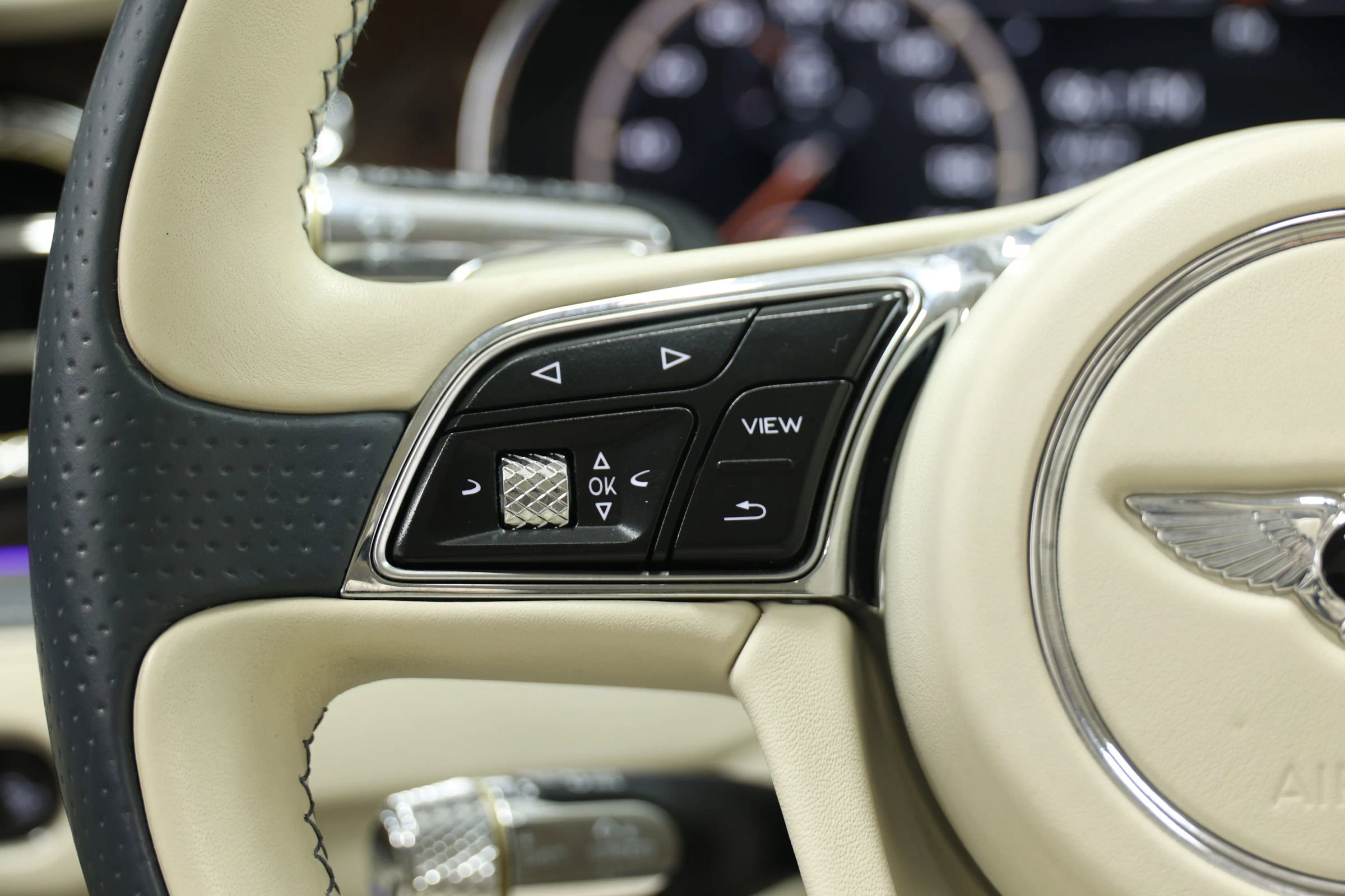 Used 2020 Bentley Flying Spur W12 w/ First Edition Specification image 32