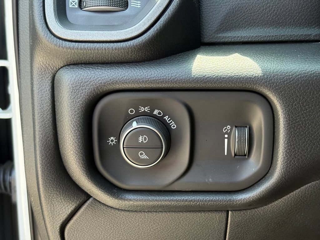 New 2026 RAM 3500 Tradesman AWD/4WD image 23