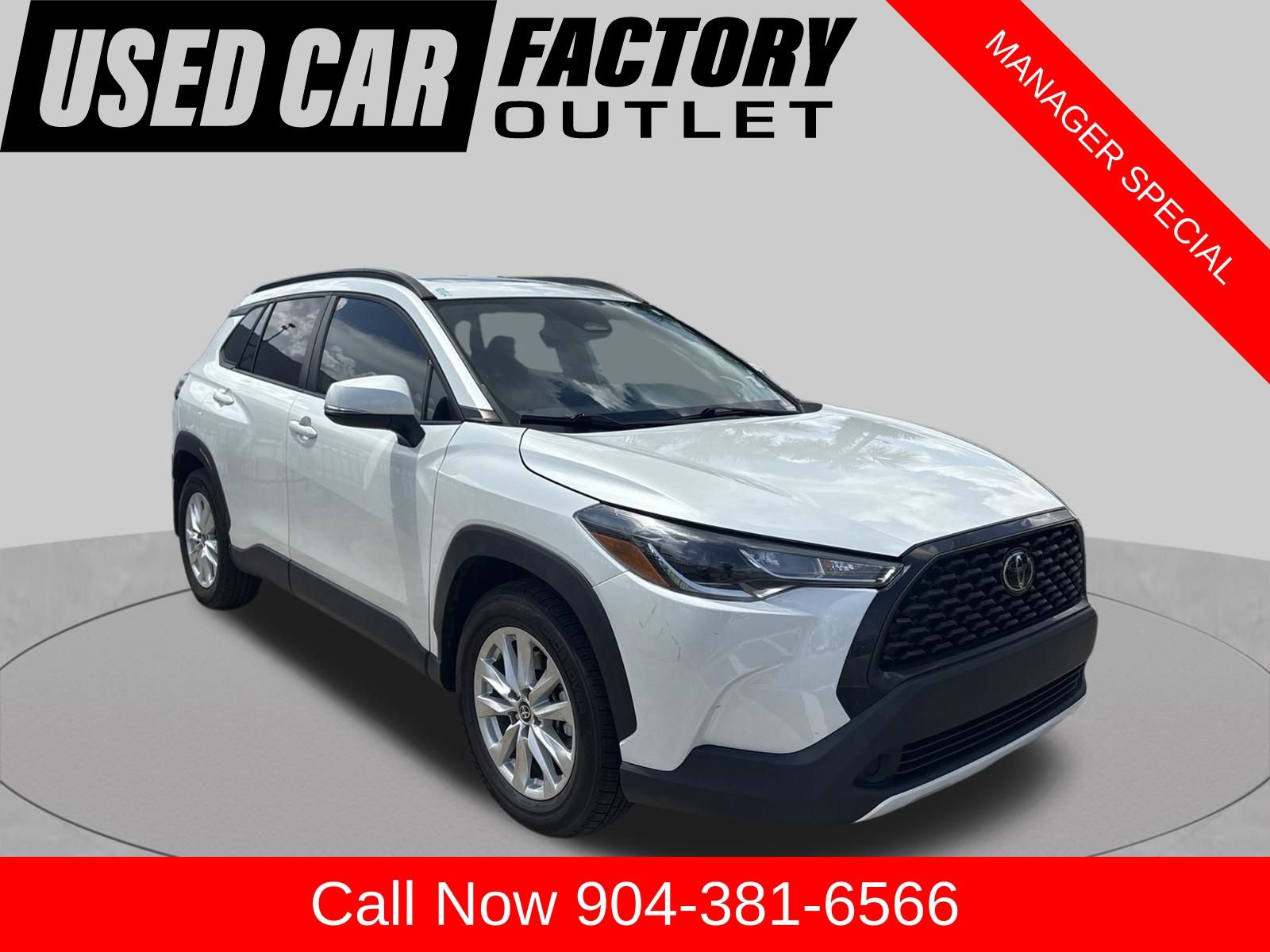 Used 2024 Toyota Corolla Cross LE w/ Moonroof Package