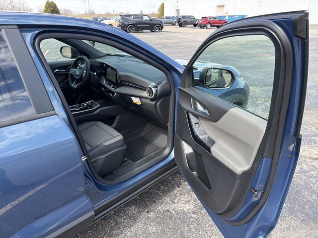 New 2026 Chevrolet Equinox LT AWD/4WD image 29