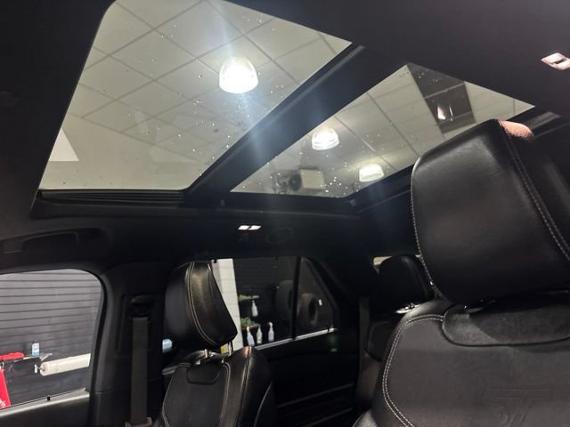 Used 2020 Ford Explorer ST w/ ST Street Pack AWD/4WD image 23