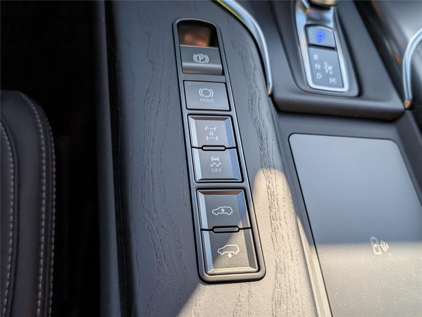 New 2026 Lexus LX 700h Luxury AWD/4WD image 25