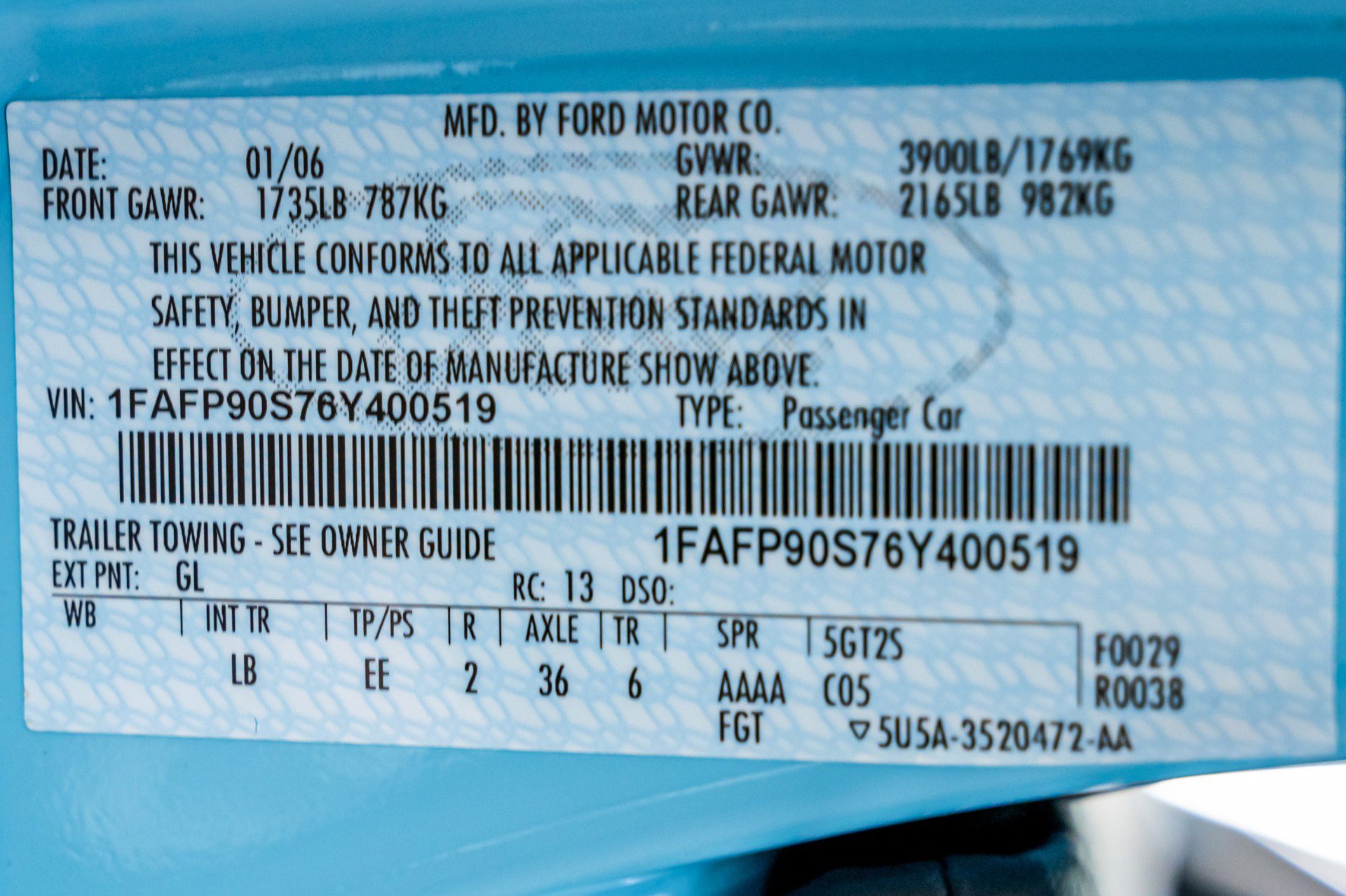 Used 2006 Ford GT RWD image 18