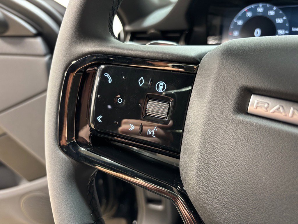 New 2026 Land Rover Range Rover Evoque S image 19