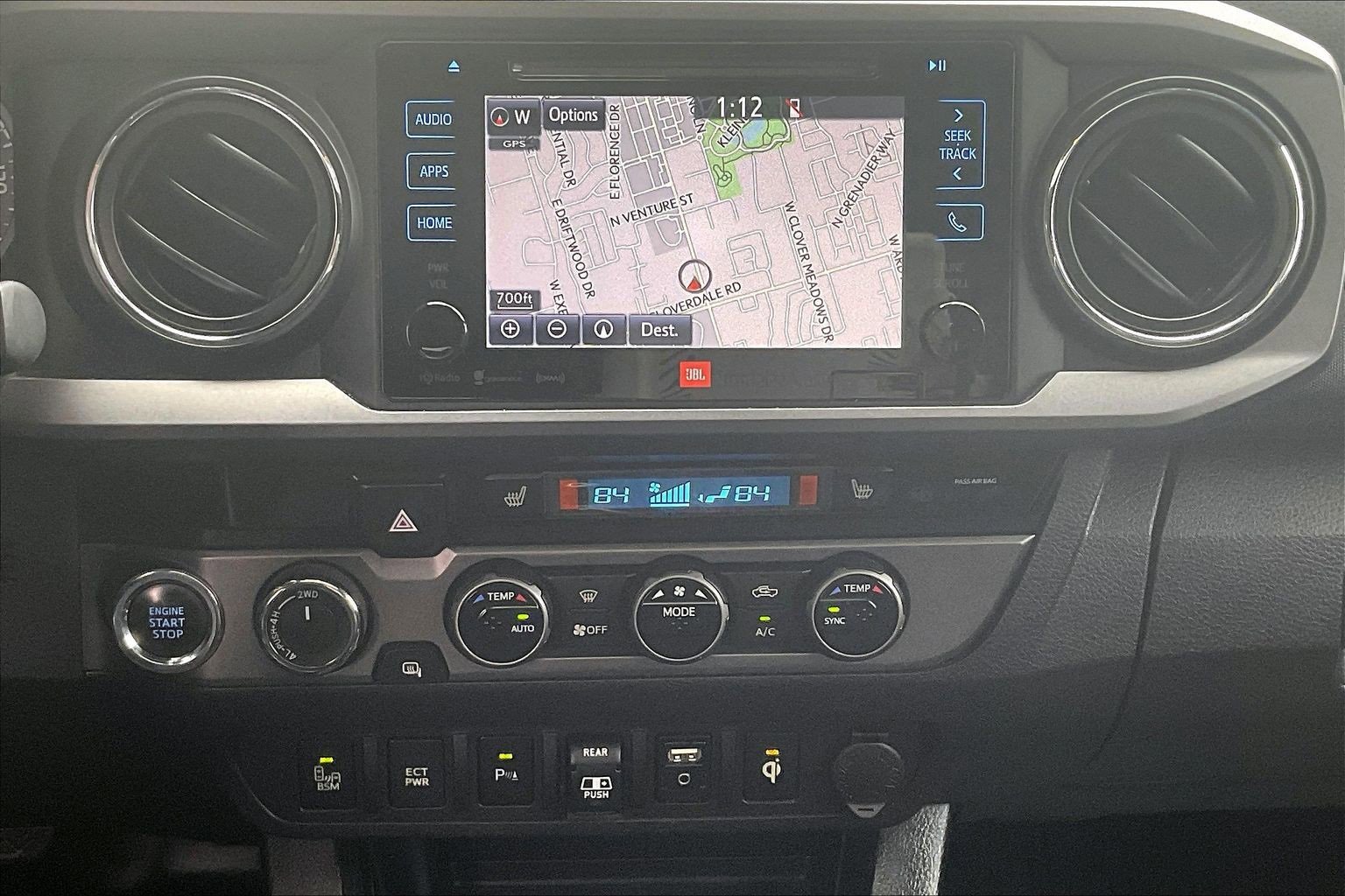 Used 2018 Toyota Tacoma TRD Sport image 9