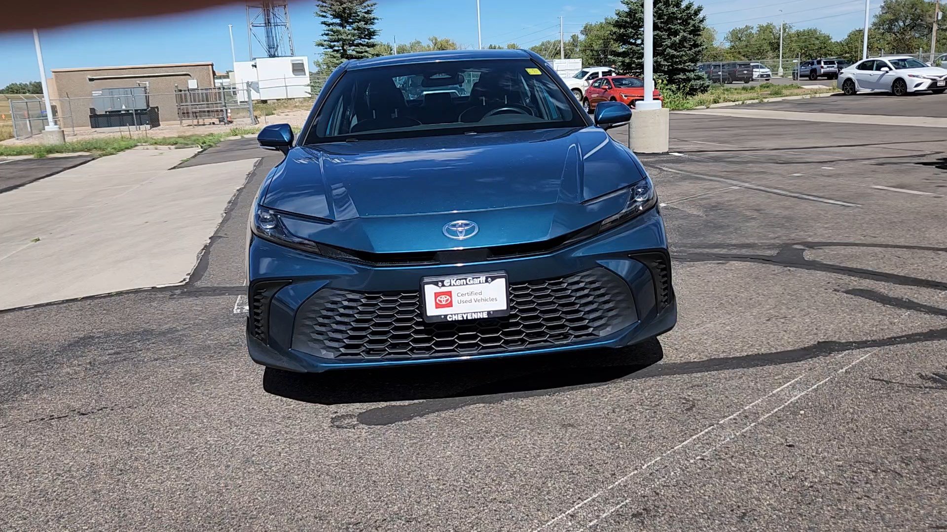 Certified 2025 Toyota Camry SE FWD image 4