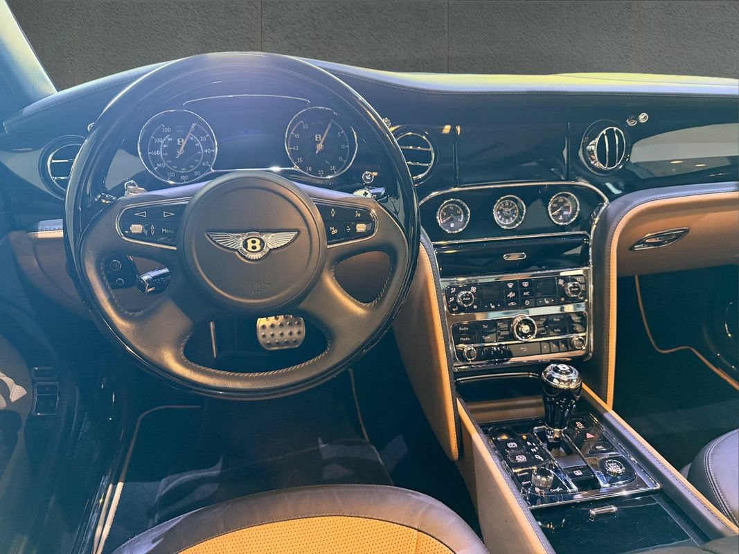 Used 2016 Bentley Mulsanne Speed RWD image 44
