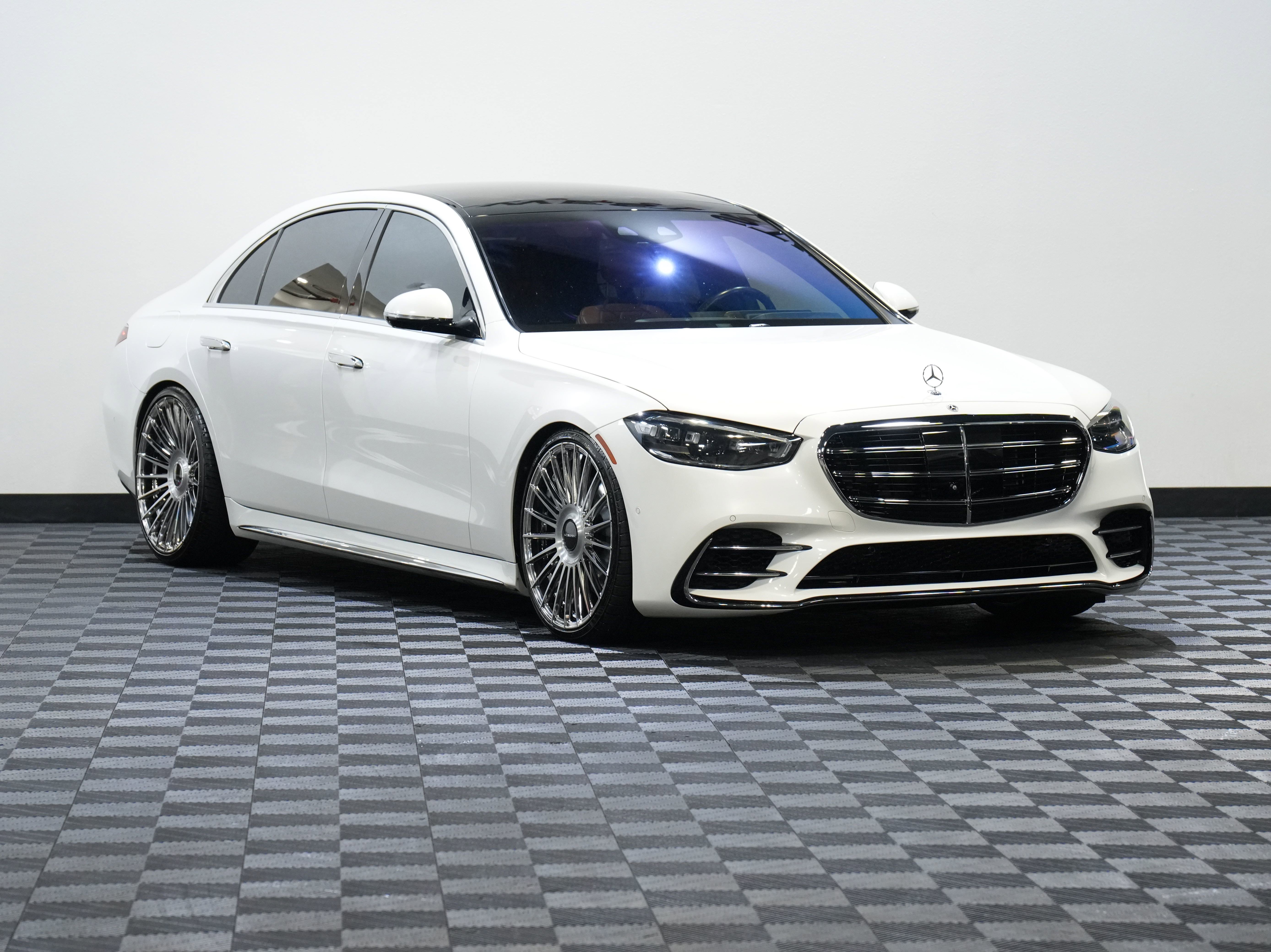 Used 2021 Mercedes-Benz S 580 4MATIC Sedan image 5
