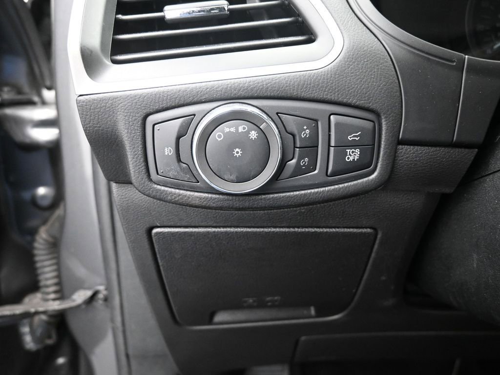 Used 2022 Ford Edge SEL w/ Convenience Package image 12