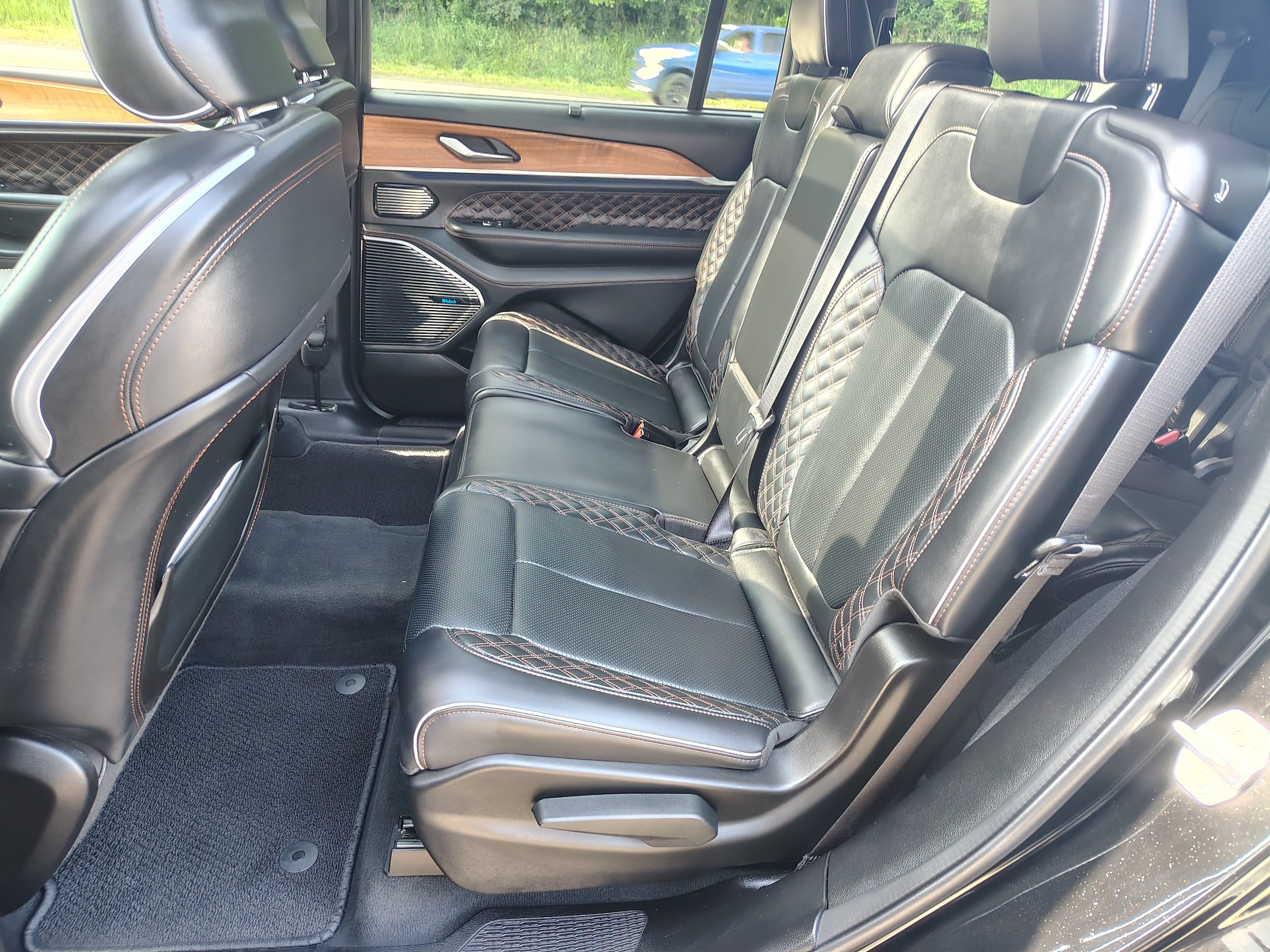 Certified 2025 Jeep Grand Cherokee L Summit AWD/4WD image 28