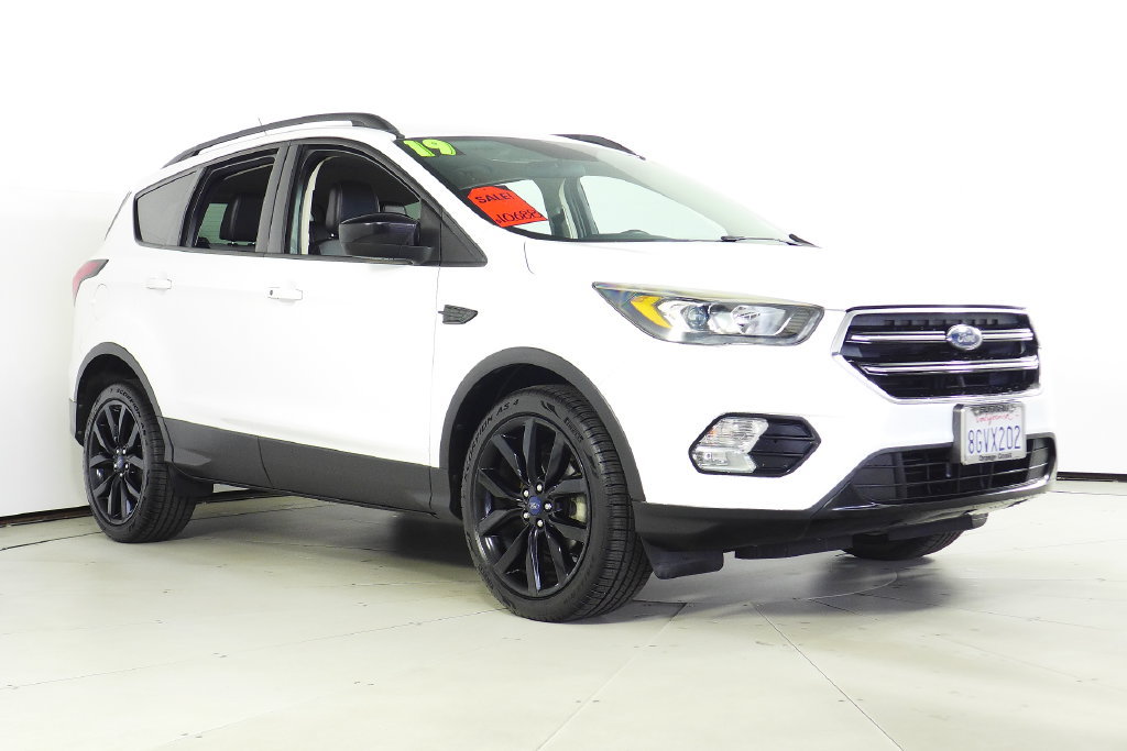 Used 2019 Ford Escape SE FWD image 4