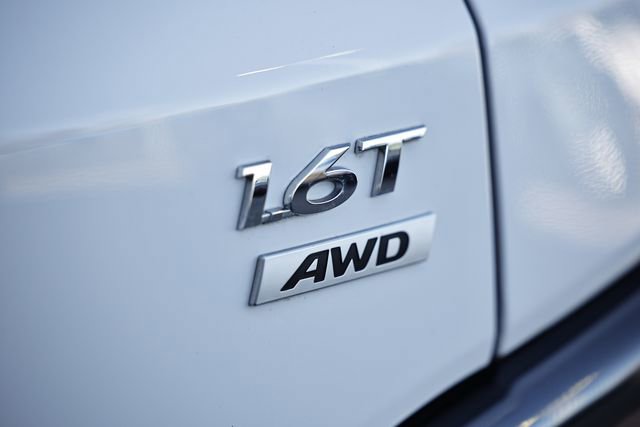 Used 2023 Hyundai Kona N Line image 11