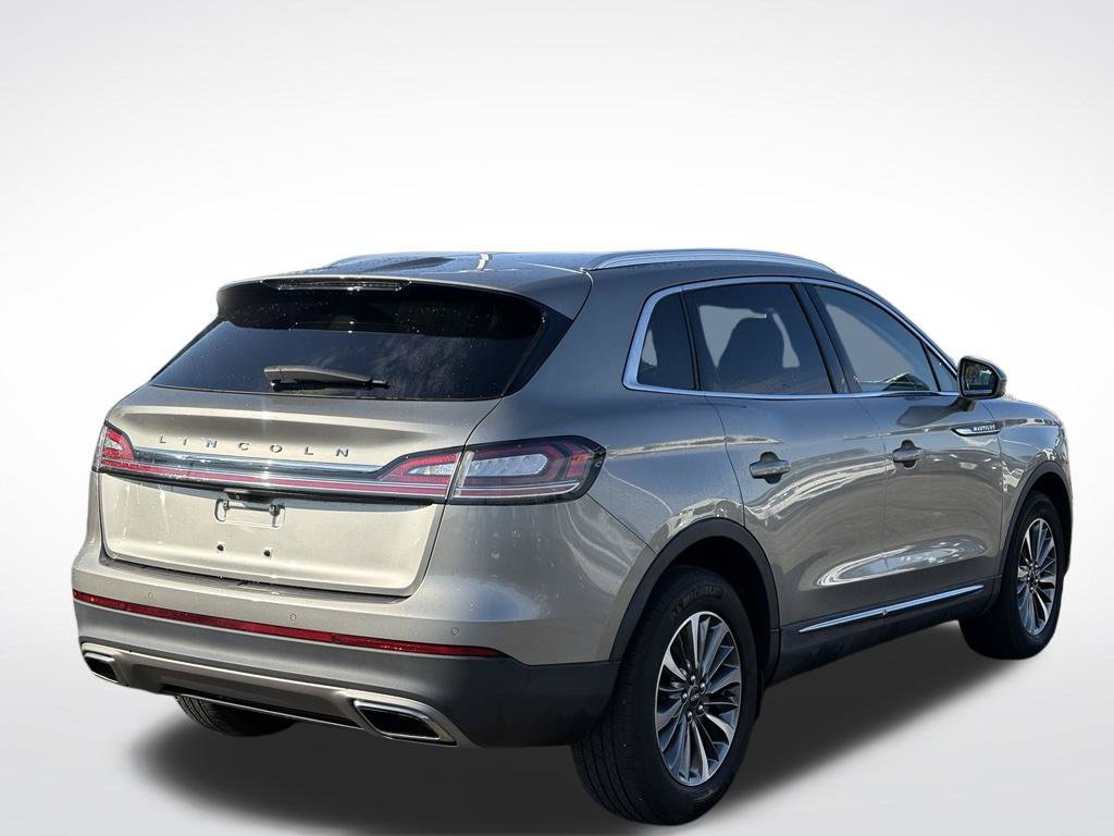 Used 2023 Lincoln Nautilus AWD w/ Premium Package image 4