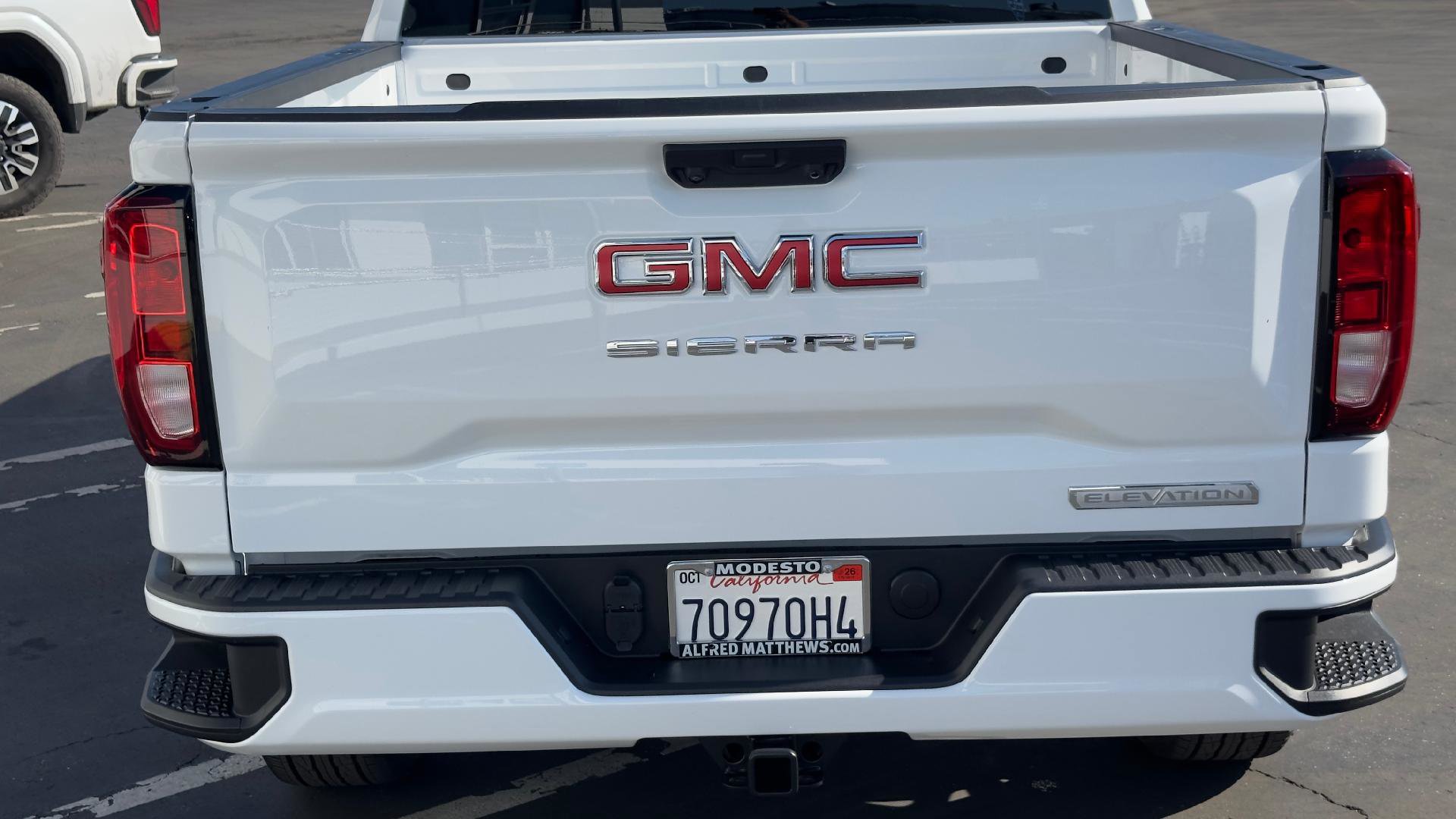 Used 2026 GMC Sierra 1500 Elevation image 5